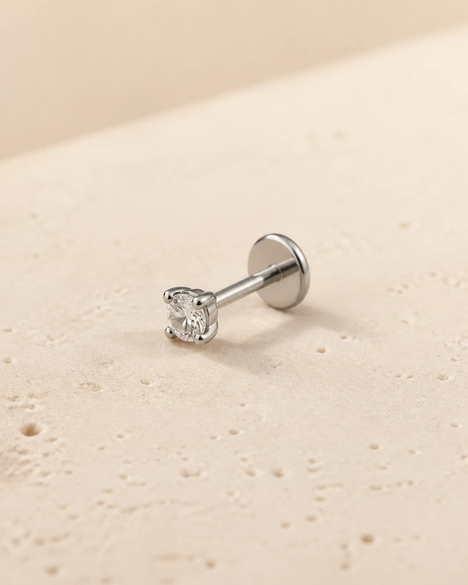 Zirkon Çelik Piercing — önden görünüm